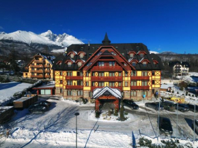 Гостиница Family Apartments in Mountain Hotel  Татранская Ломница